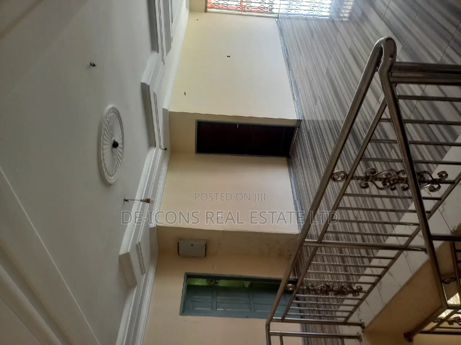 6bdrm Duplex in De-Icons Real Estate, Kasoa for sale