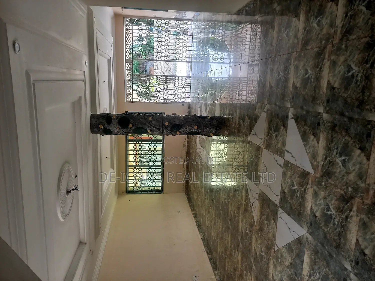 6bdrm Duplex in De-Icons Real Estate, Kasoa for sale