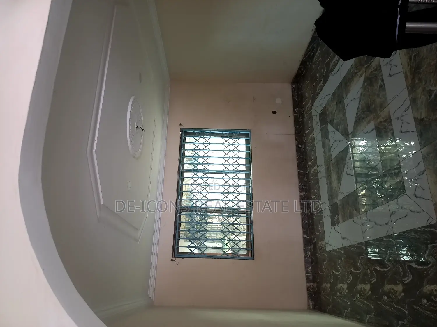 6bdrm Duplex in De-Icons Real Estate, Kasoa for sale