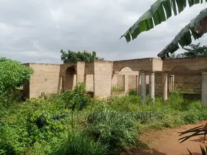 5bdrm House in Atonsu Sewua, Kumasi Metropolitan for sale