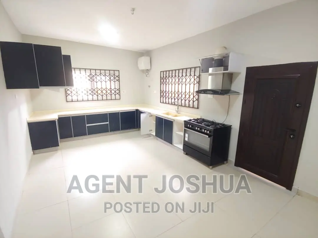 4bdrm House in Manet Court Estate for rent