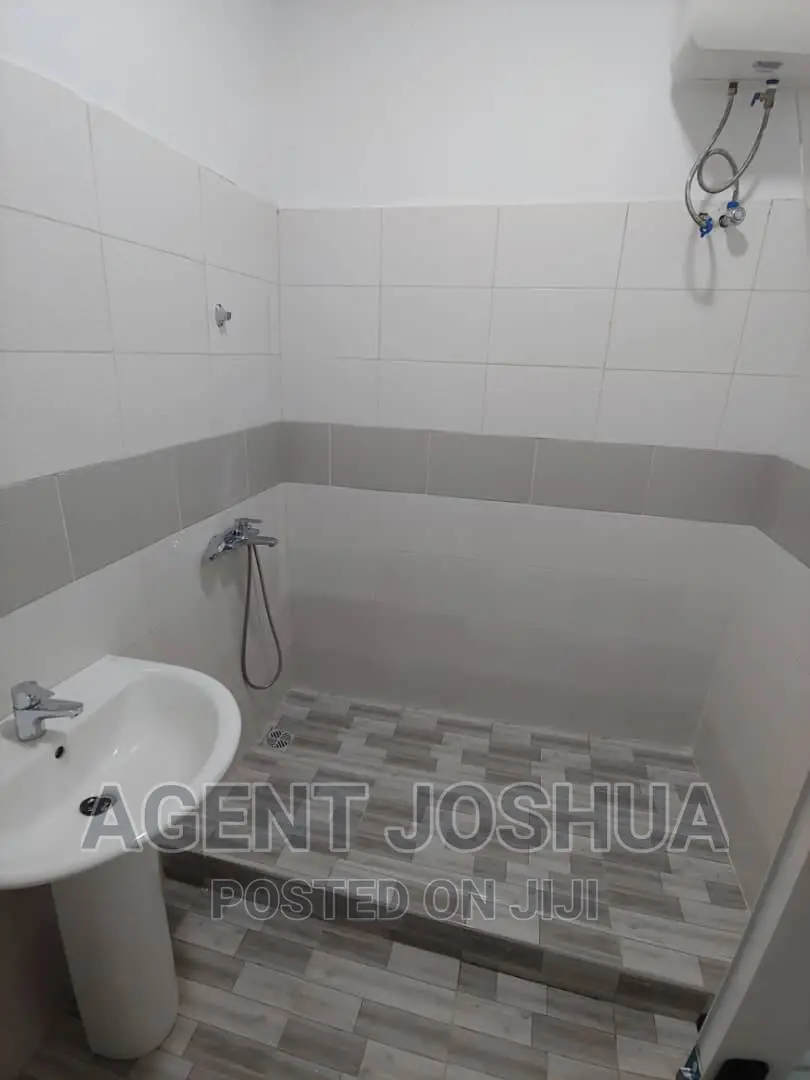 4bdrm House in Manet Court Estate for rent