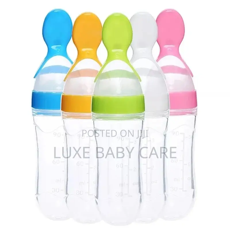 Baby Squeezing Feeding Bottle, Silicone Training Spoon