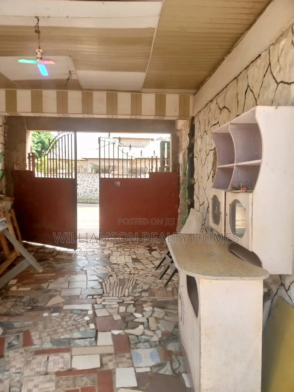 3bdrm Apartment in Community 18 Area, Spintex for rent