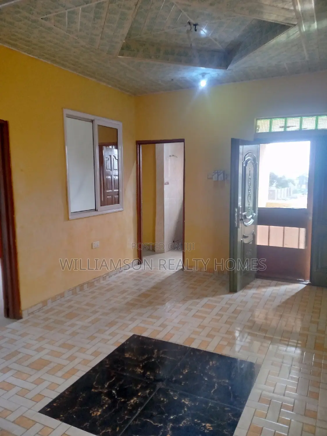 3bdrm Apartment in Community 18 Area, Spintex for rent