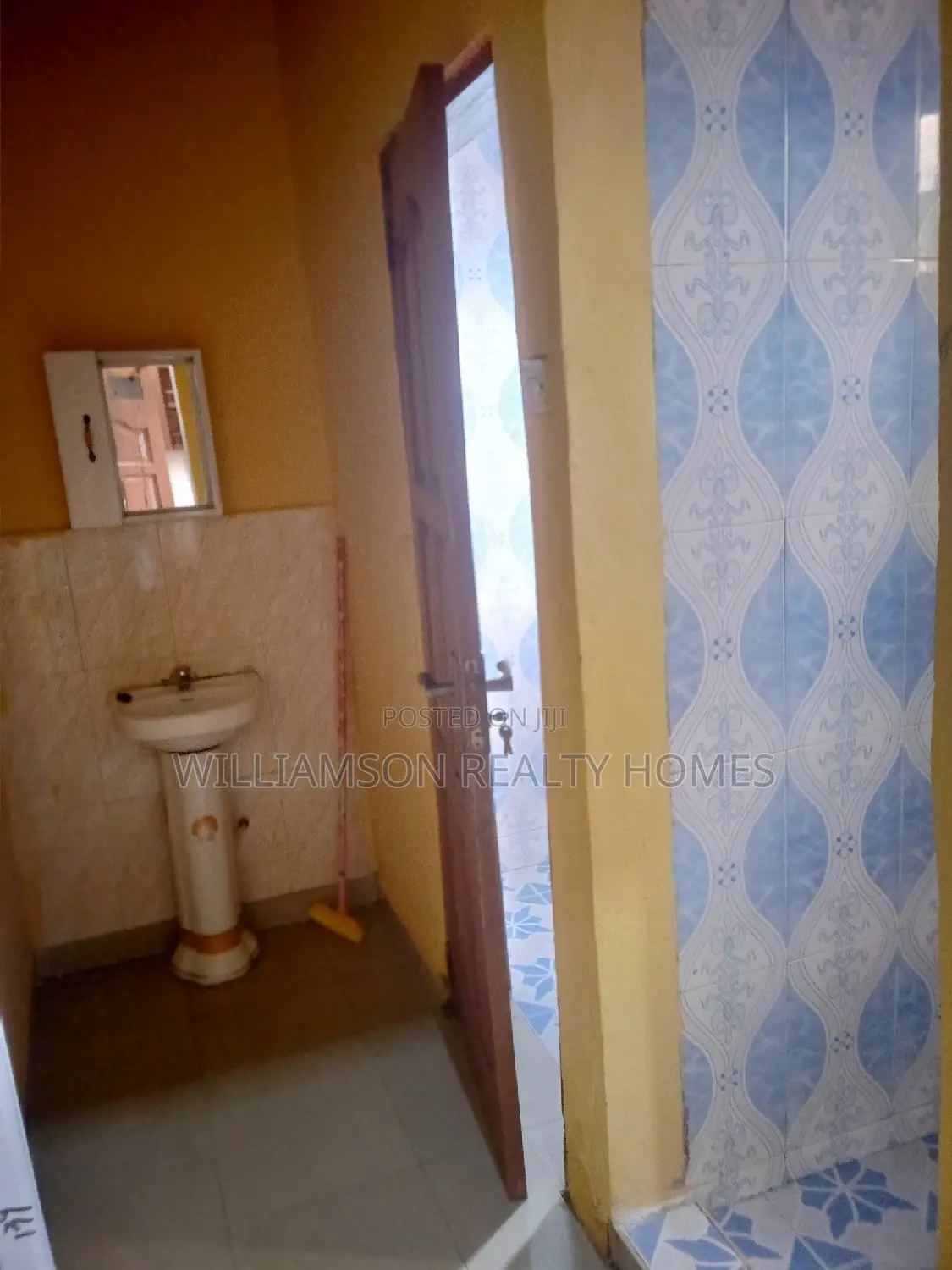 3bdrm Apartment in Community 18 Area, Spintex for rent