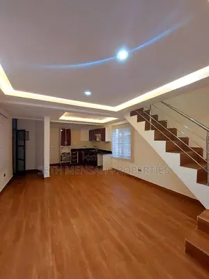 3bdrm Townhouse / Terrace in Adjiriganor for rent