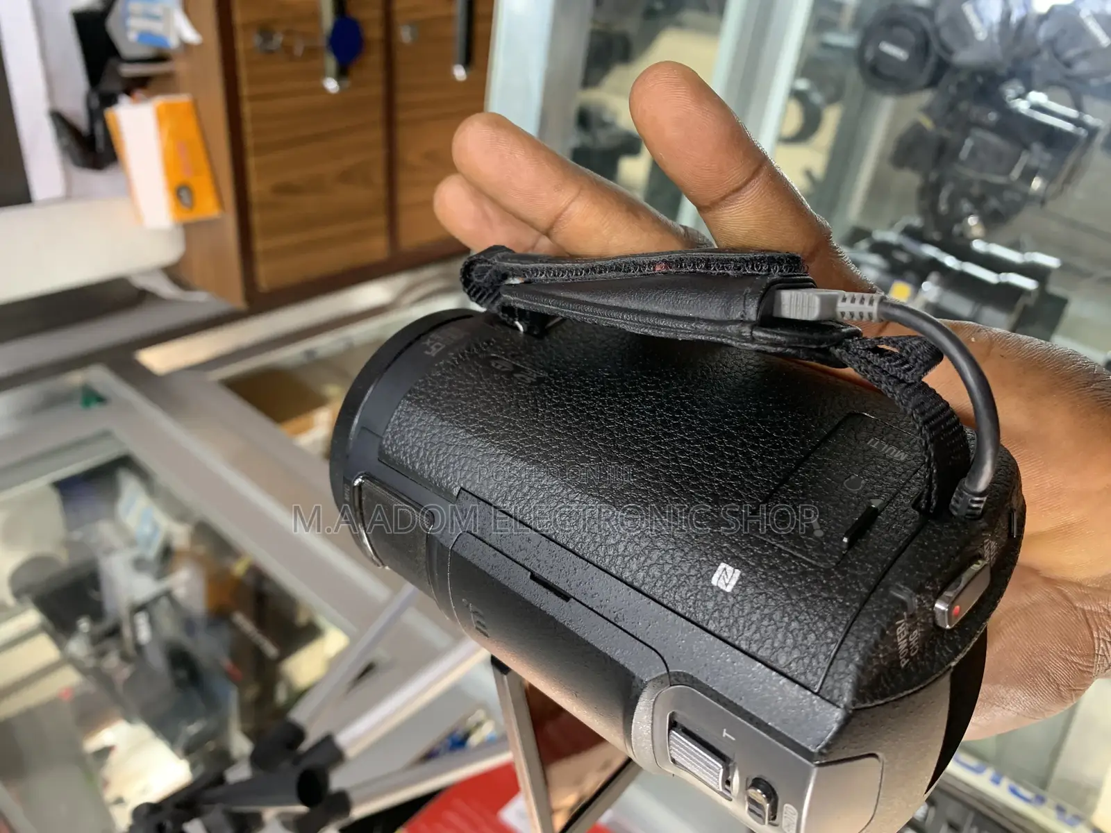 Sony AX30 UHD Camcorder With Wi-Fi