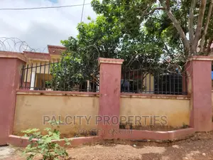 4bdrm House in Santasi Kotwi, Kumasi Metropolitan for sale