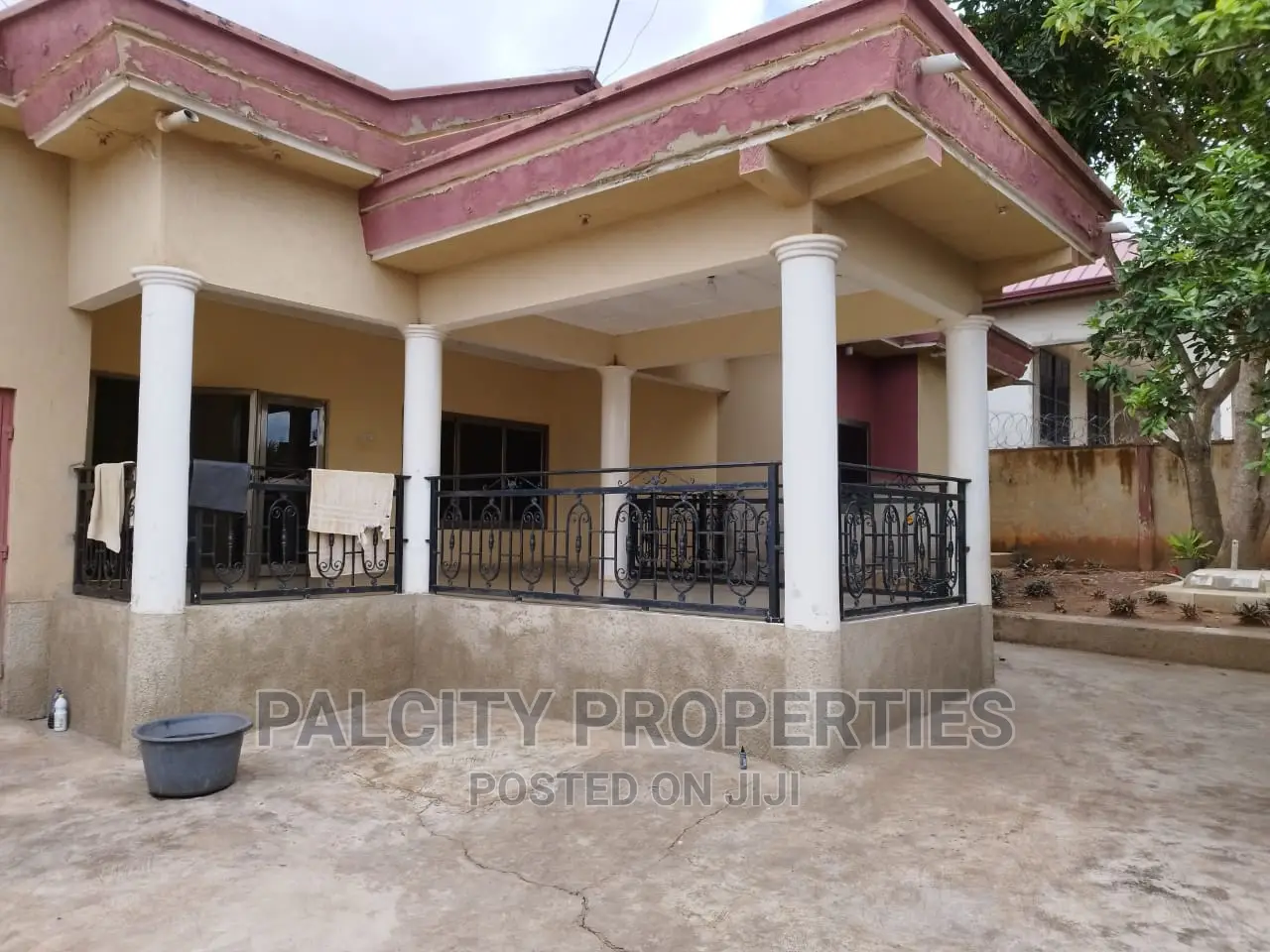4bdrm House in Santasi Kotwi, Kumasi Metropolitan for sale