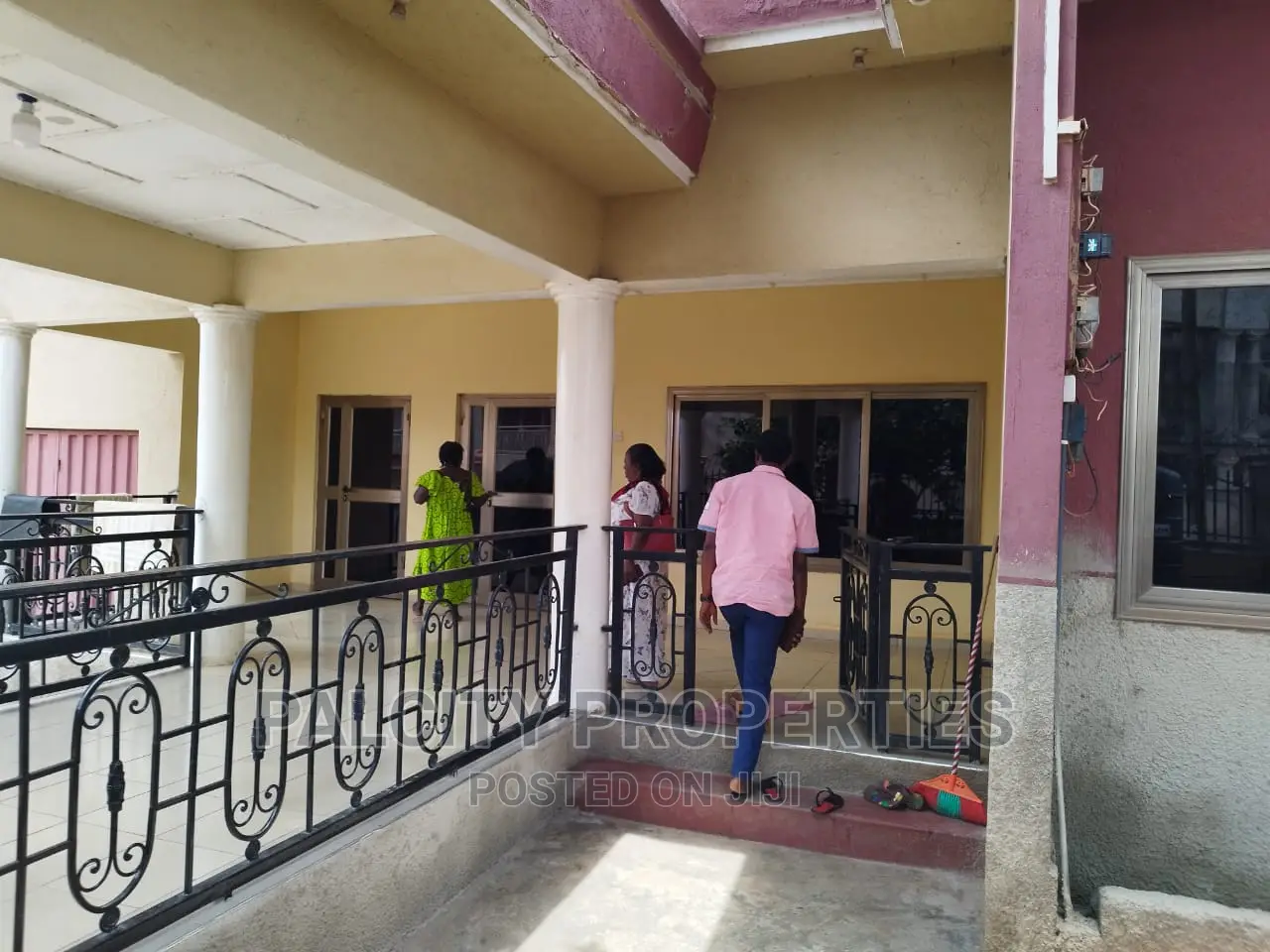 4bdrm House in Santasi Kotwi, Kumasi Metropolitan for sale