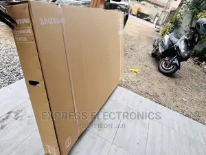 Stunning  Smart 2023 Model Samsung UHD 75”Cu8000