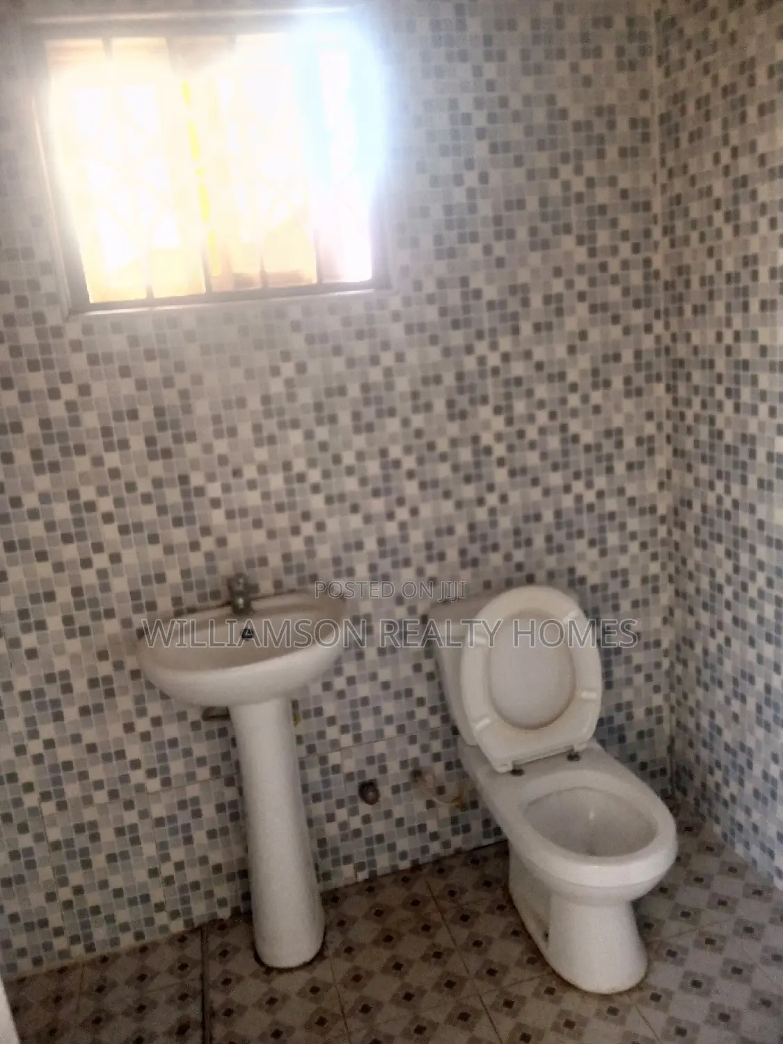 2bdrm Apartment in Community 18 Area, Spintex for rent