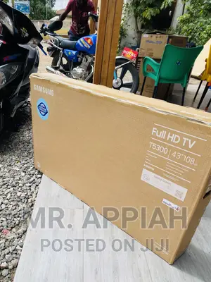 Lovely Samsung 43 Inch HD Smart LED Tv 43BU8072