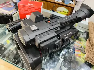 Panasonic AGUX180 Professional Handheld Video Camera