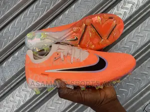 Original Football New Cleat at Cool Price