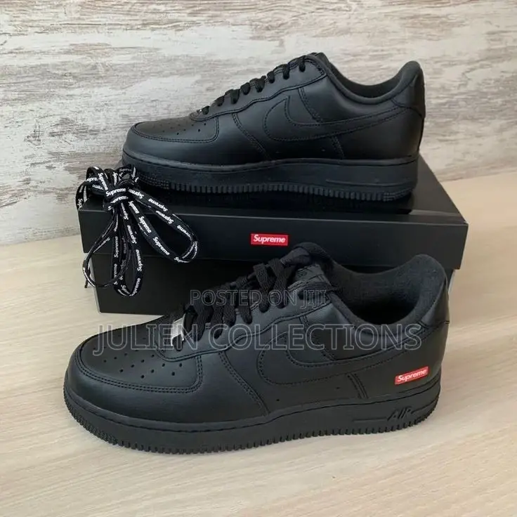 Nike Air Force Supreme