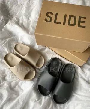 Adidas Yeezy Slides