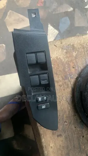 Toyota Corolla 2016 Master Switch