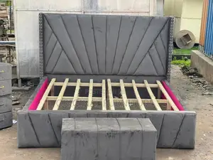 Queen Size Bed Frame With Ottoman