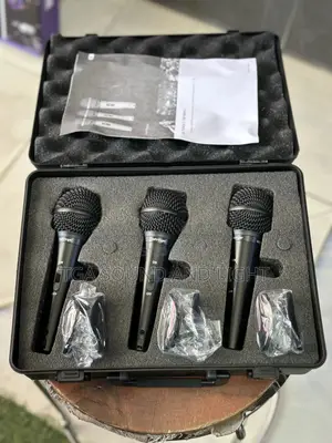 Behringer 3 Handheld Microphone Set (Ultravoice Xm1800s)