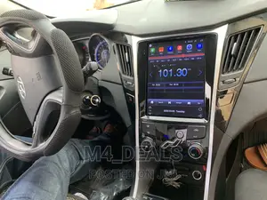 Hyundai Sonata 2012 Original Tesla Android Stereo System