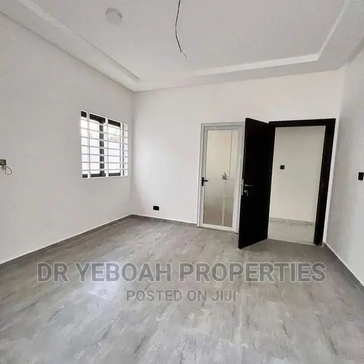 3bdrm House in Spintex 3 Bedrooms for sale