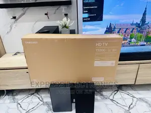 Quality Display FHD Smart Samsung 32”Tu52000 Tv 