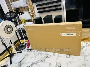 Quality Display Uhd Smart Samsung 55”Bu8000 Tv
