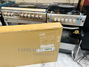 Series 9 Samsung Quality Display UHD Smartv55”Au9000