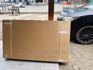 Experience the Real Quality Display UHD Samsung 65”Au8092