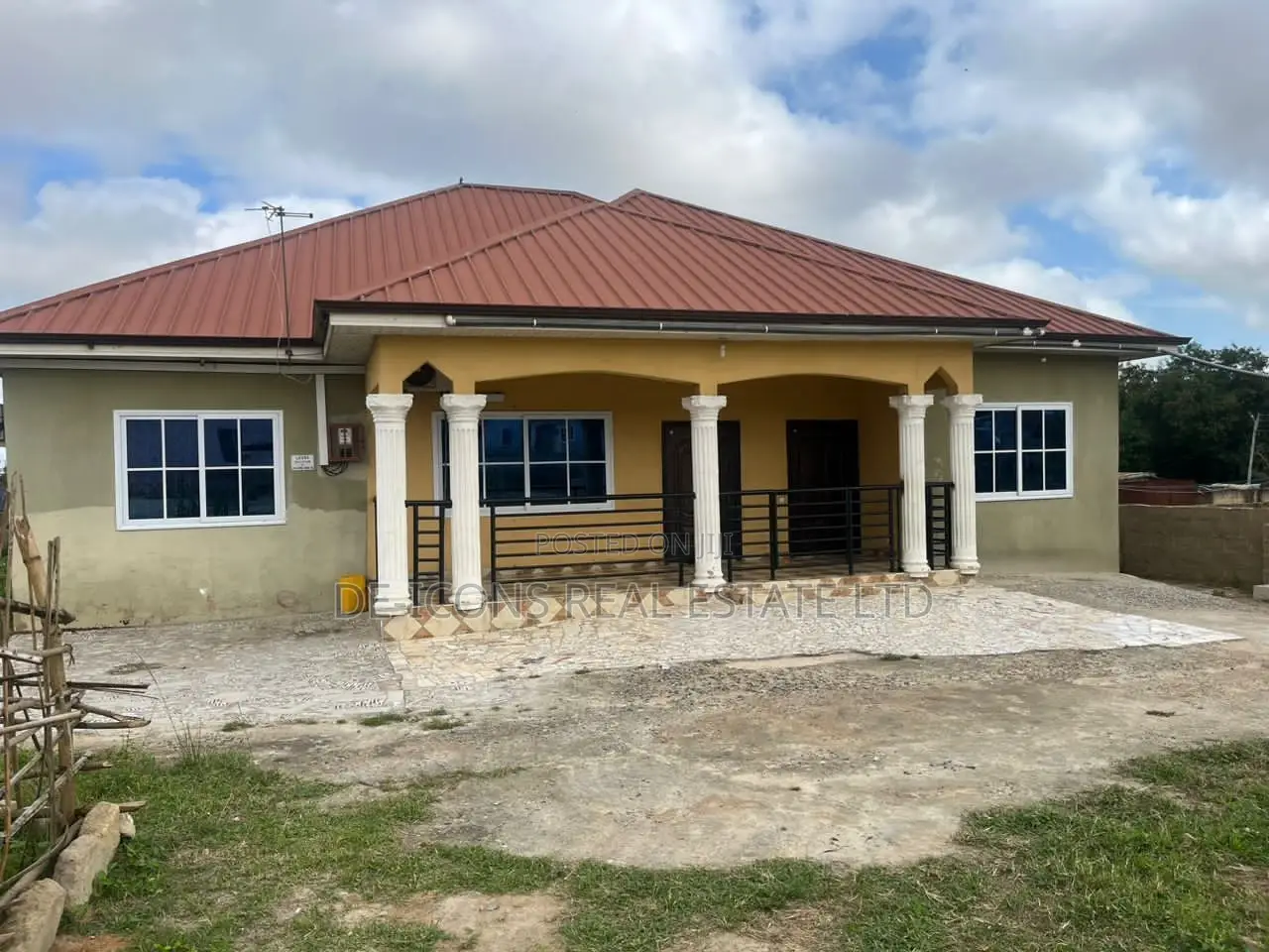 4bdrm House in De-Icons Real Estate, Kasoa for sale