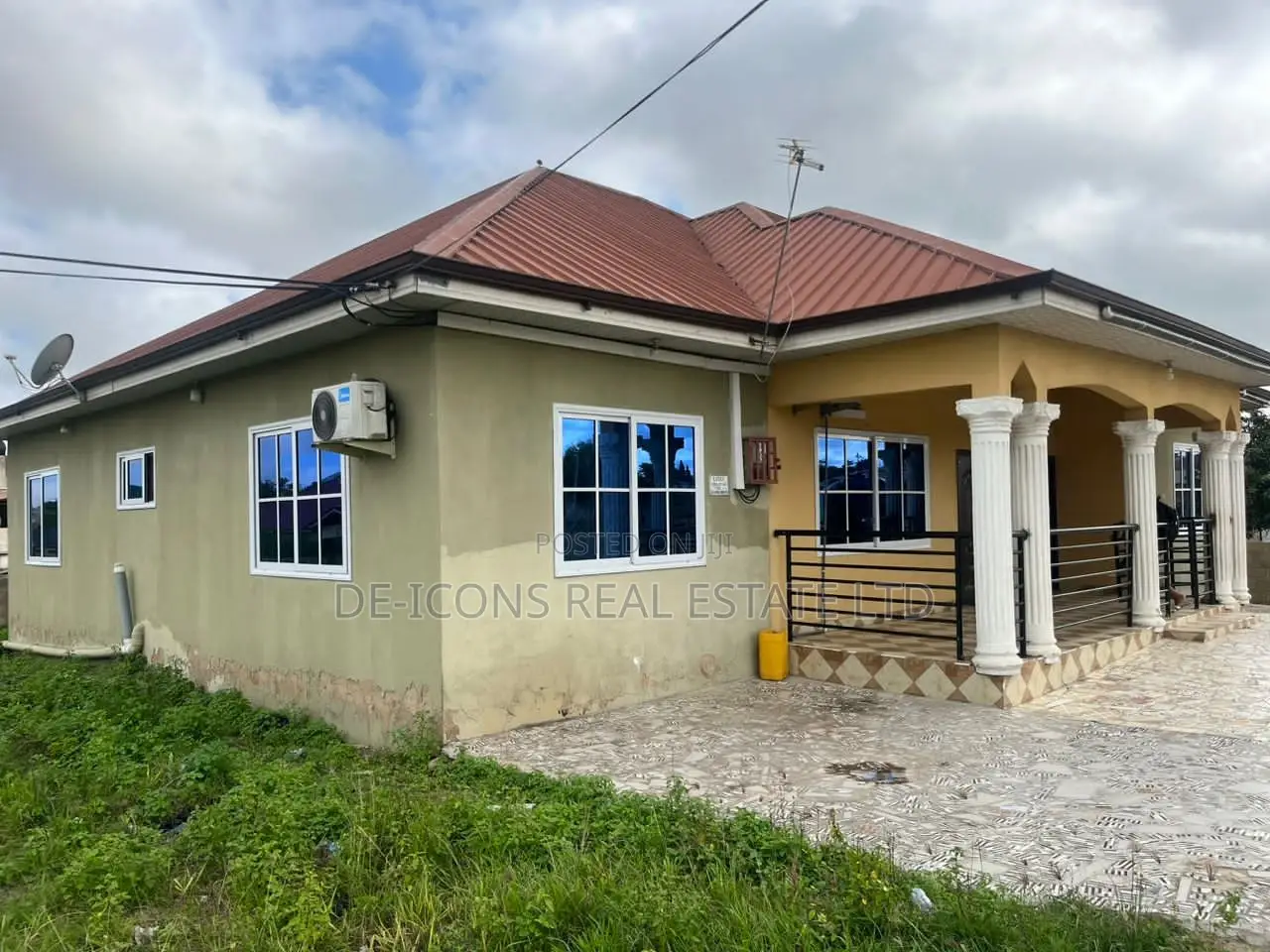 4bdrm House in De-Icons Real Estate, Kasoa for sale