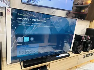 Boundless Design Samsung UHD Smart 55”Au7092