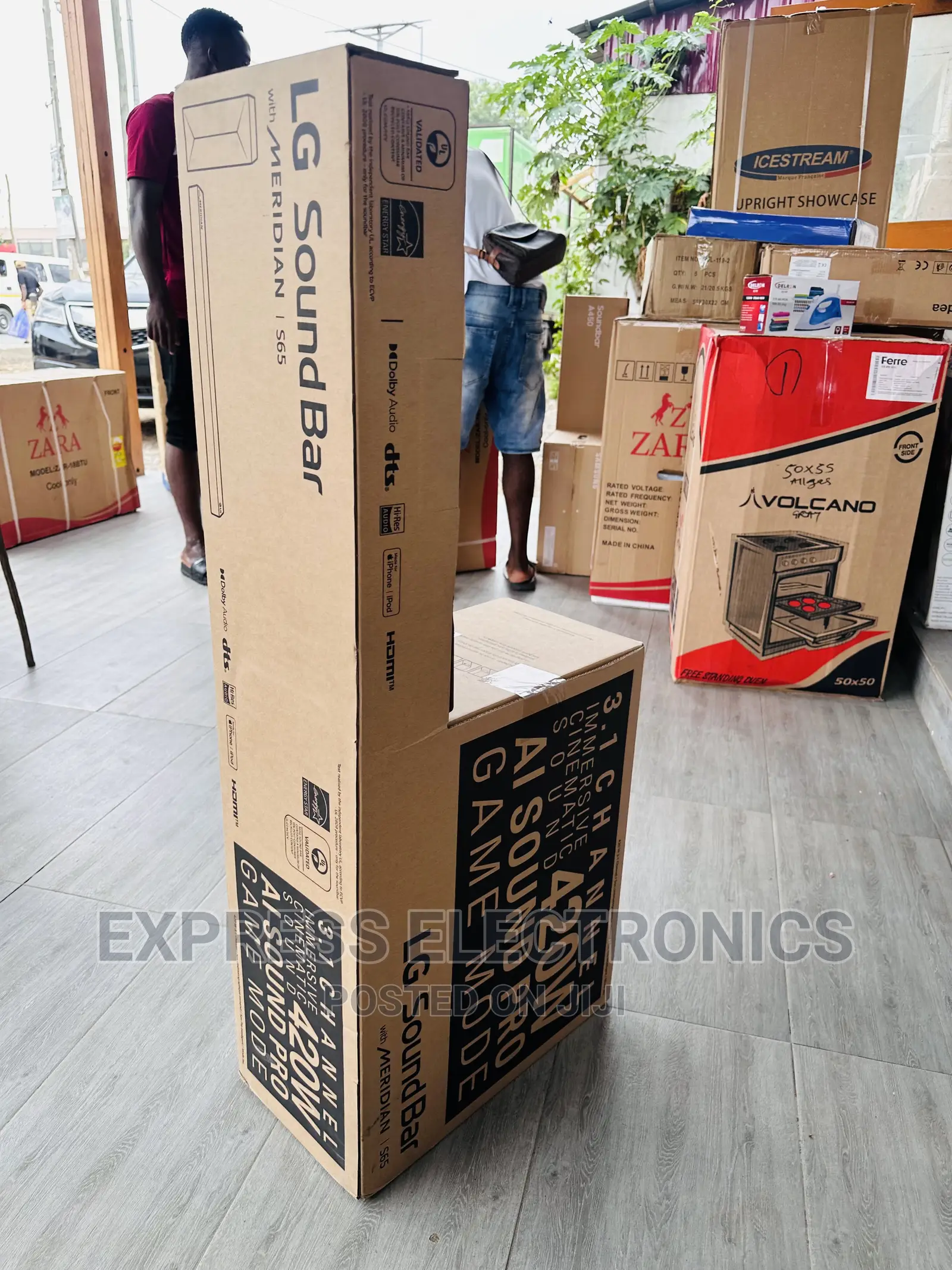 Immersive Cinematic Soundbar Lg S65Q With Woofer