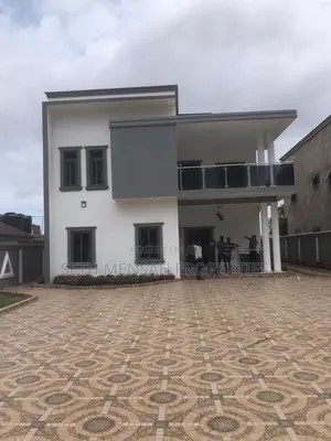 4bdrm House in Achimota for sale