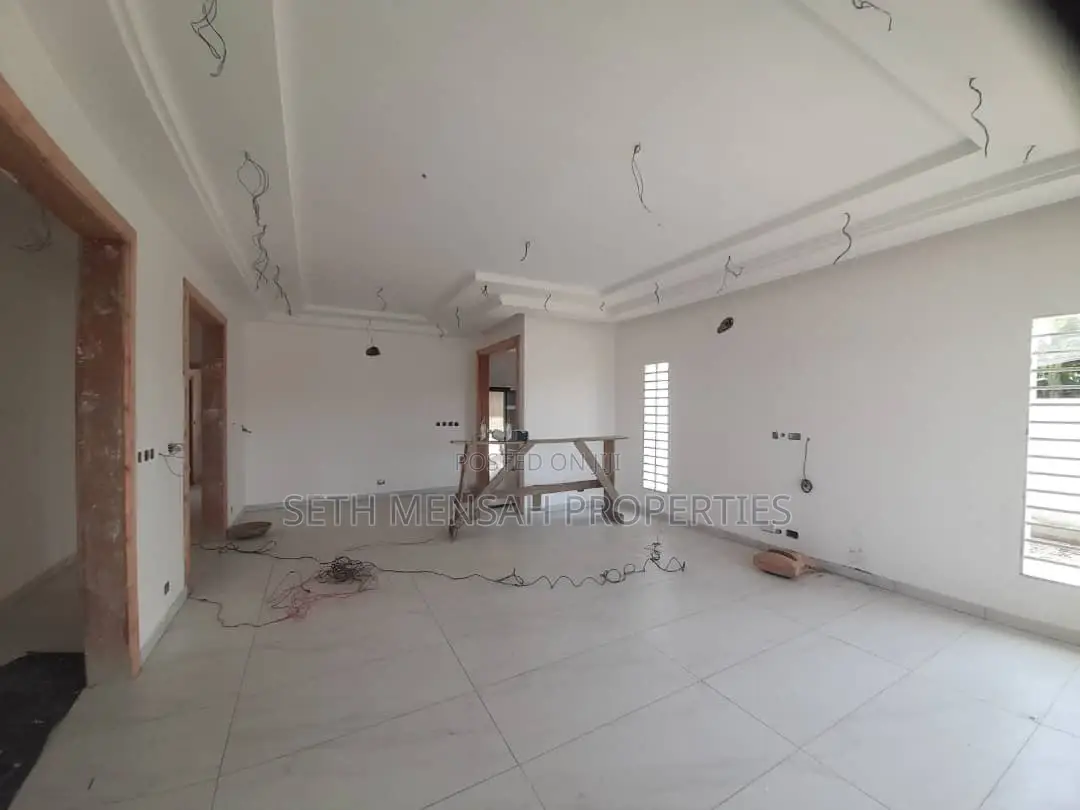 3bdrm House in Ashomang Estate for sale