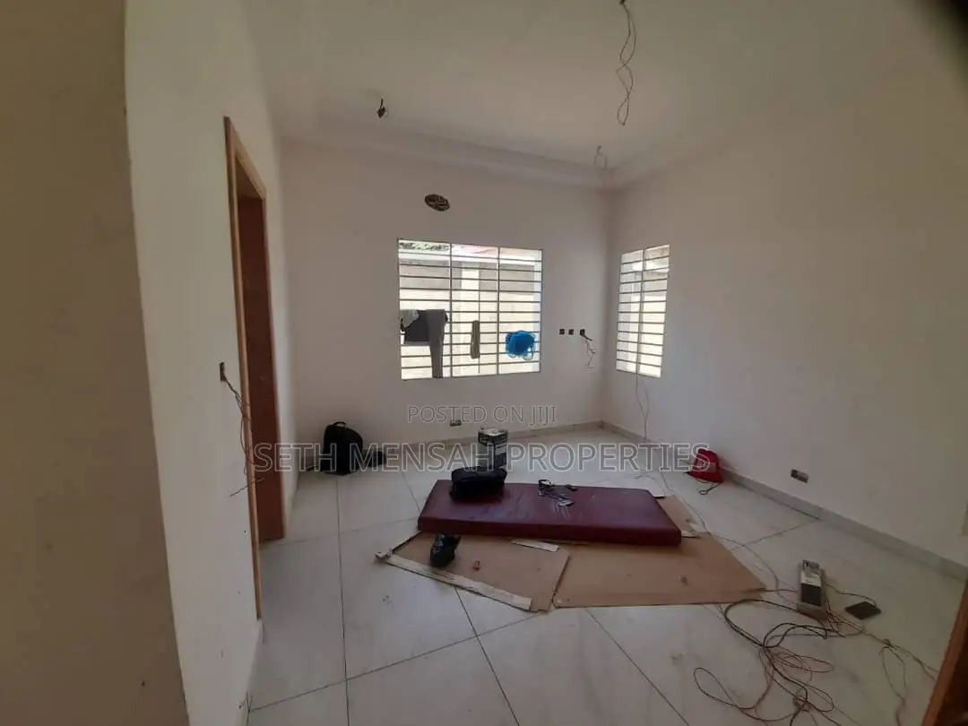 3bdrm House in Ashomang Estate for sale