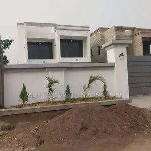 4bdrm House in Ashomang Estate for sale