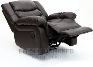 Recliner Leather Upholstered (Manual)Single Seater