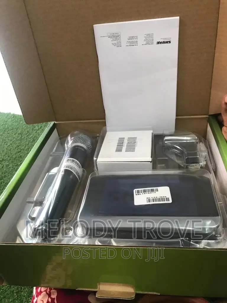Shure BLX Beta58 Wireless Microphone (Single Microphone)