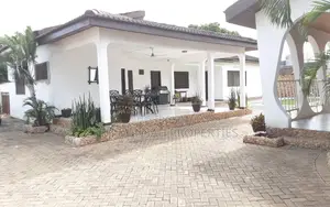 Furnished 6bdrm Bungalow in Tesano for sale