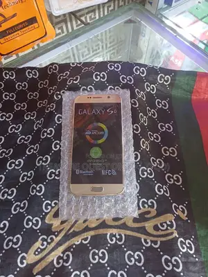 New Samsung Galaxy S6 32 GB Gold
