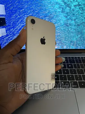 New Apple iPhone XR 64 GB White