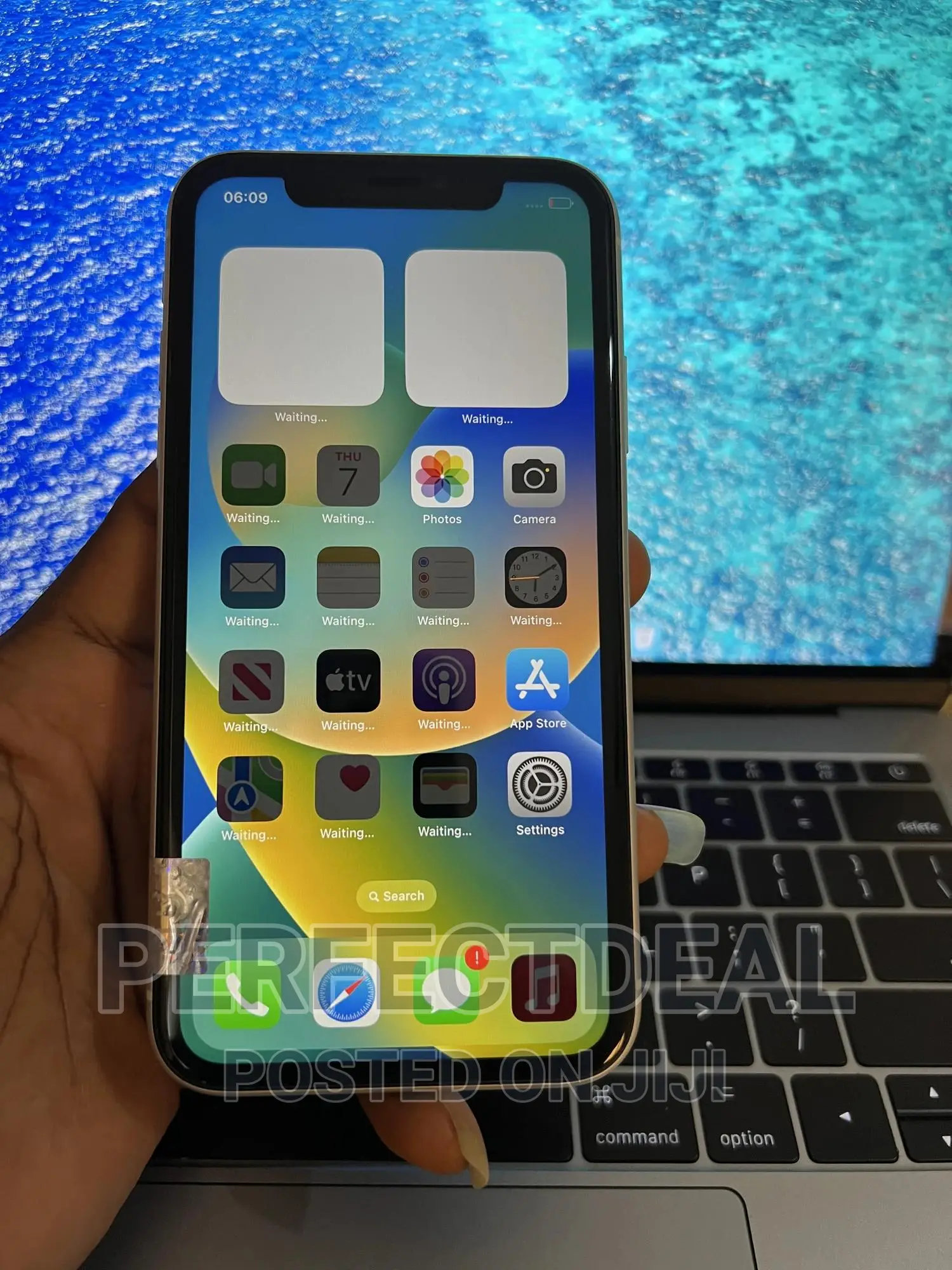 New Apple iPhone XR 64 GB White