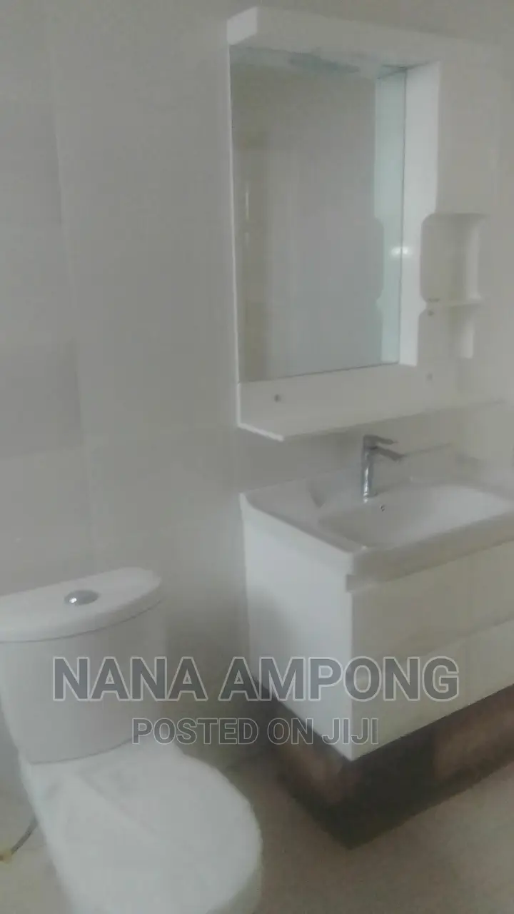 Nana Ampong