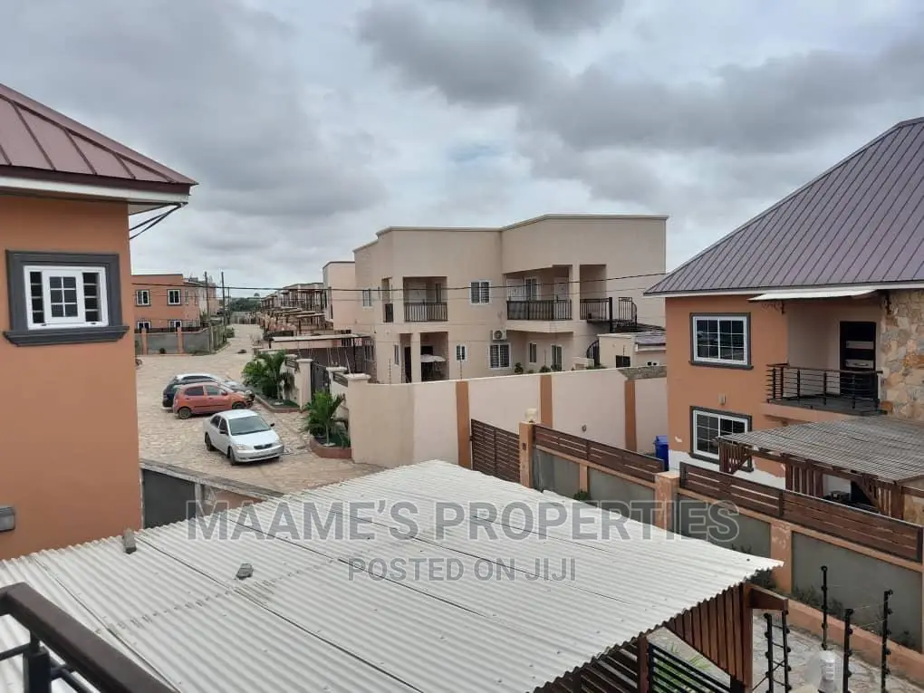 3bdrm Duplex in Maame’S Properties, Achimota for rent