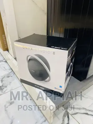 Nice Design Onyx Studio 8 Bluetooth Speaker(Harman Kardon)