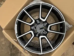 Mercedes Benz Rim.