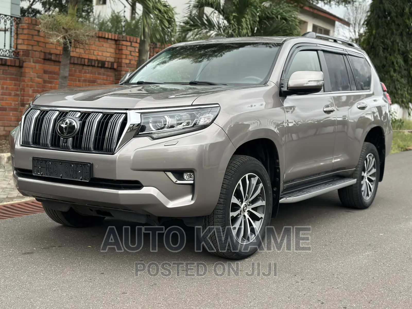 Toyota Land Cruiser Prado 2.7 2018 Gray